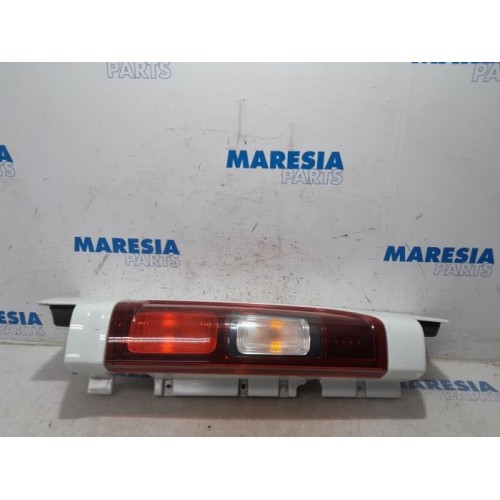 Renault - Trafic - Achterlicht links