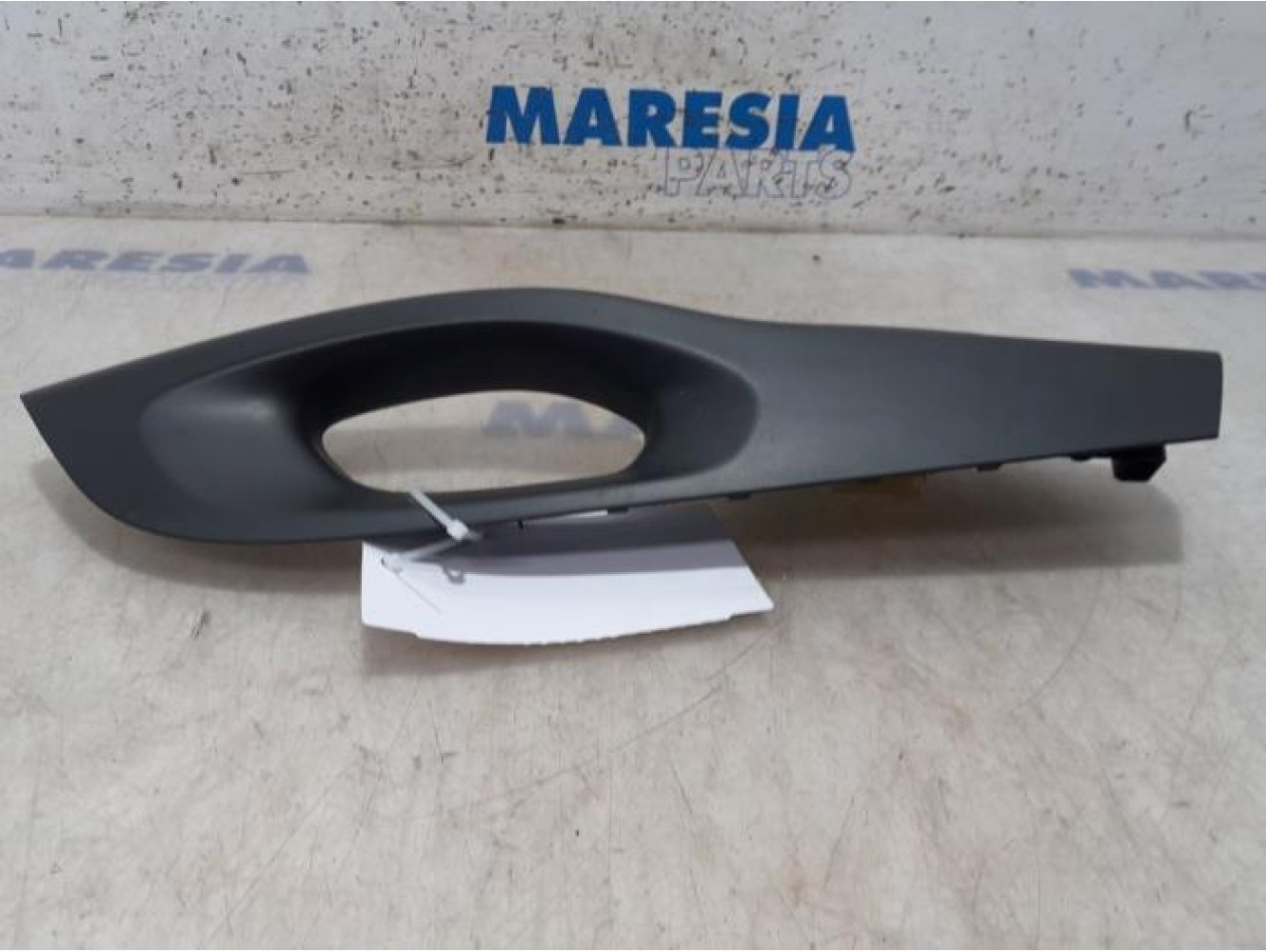 Renault - Trafic - Multi-functional window switch