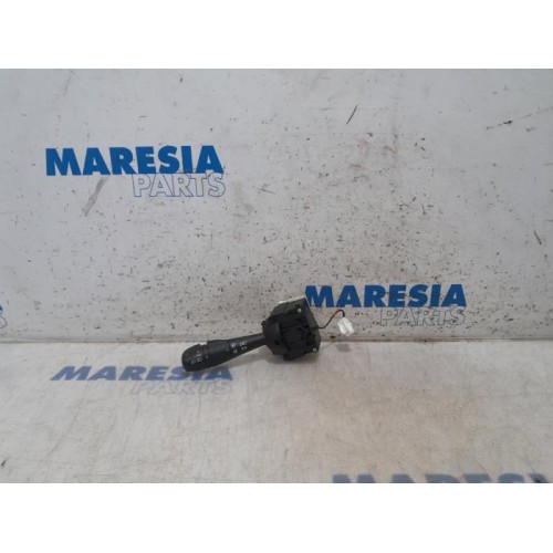 Renault - Trafic - Indicator switch