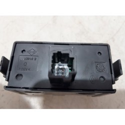 Renault - Trafic - Panic lighting switch