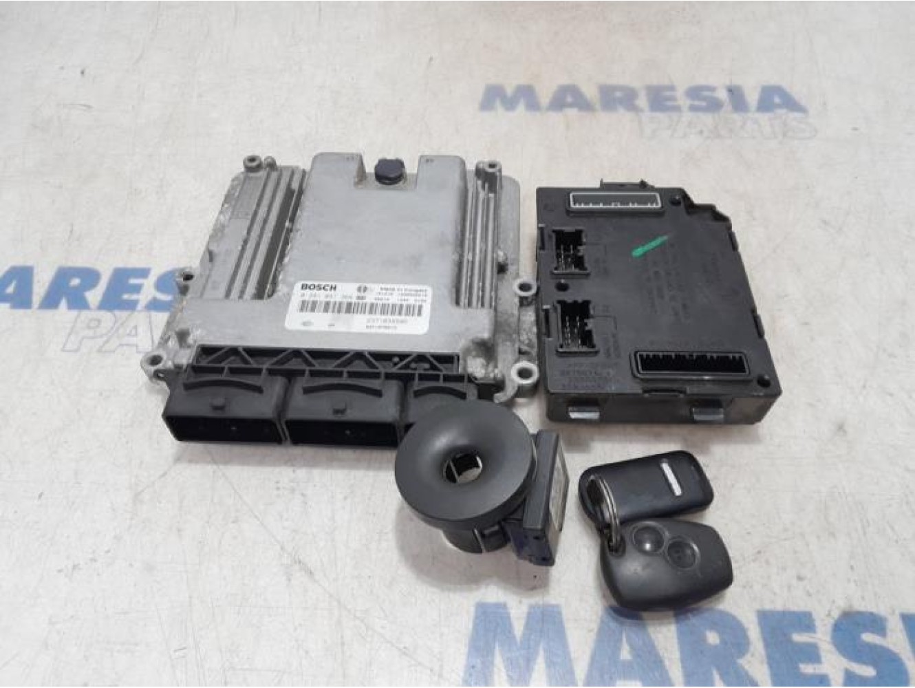Renault - Trafic - Engine management computer