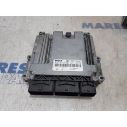 Renault - Trafic - Engine management computer