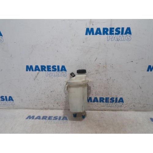 Fiat - Ducato - Power steering fluid reservoir
