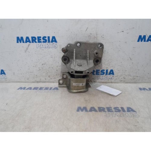 Fiat - Ducato - Engine mount