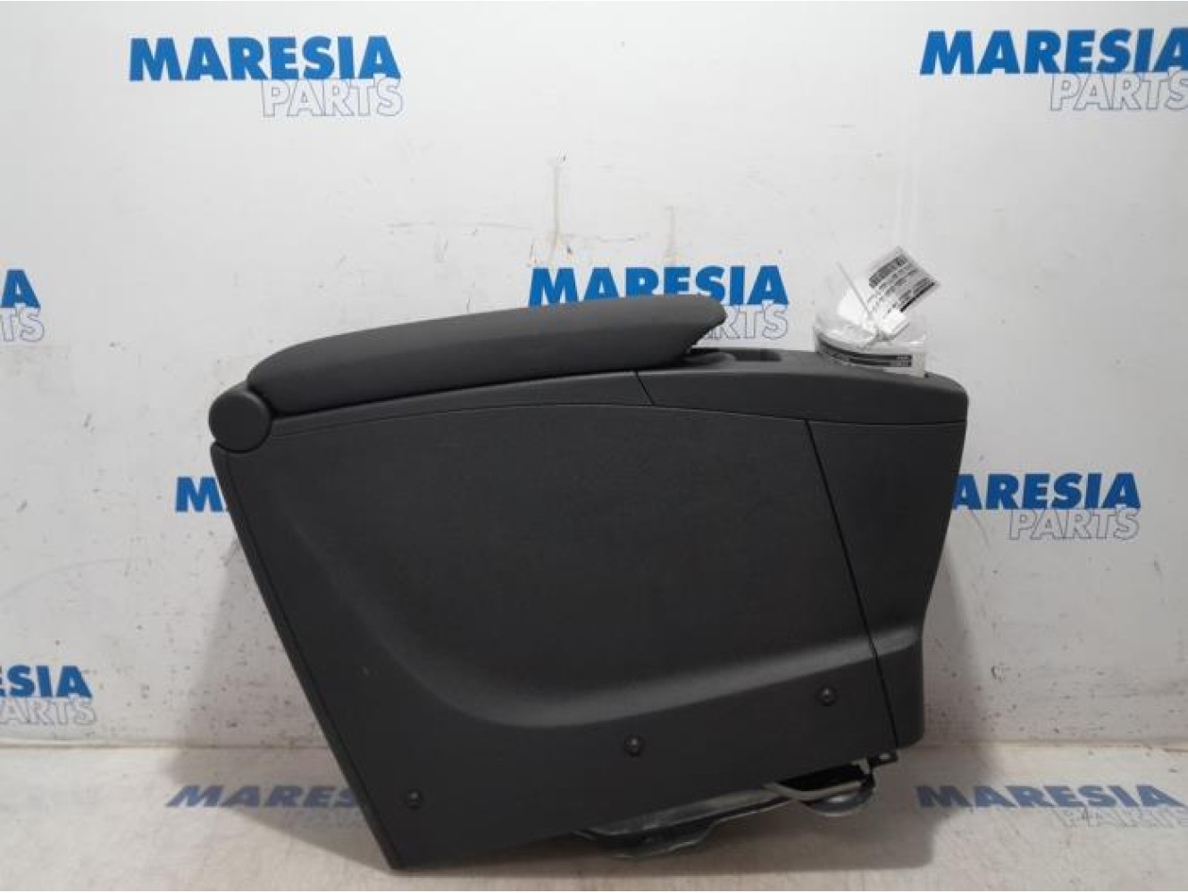 Renault - Scenic - Armrest