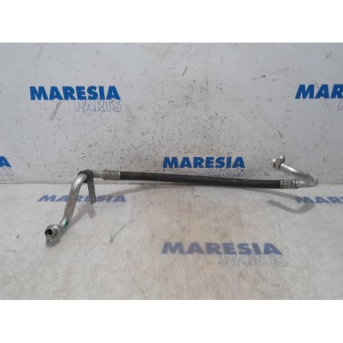 Renault - Trafic - Air conditioning line