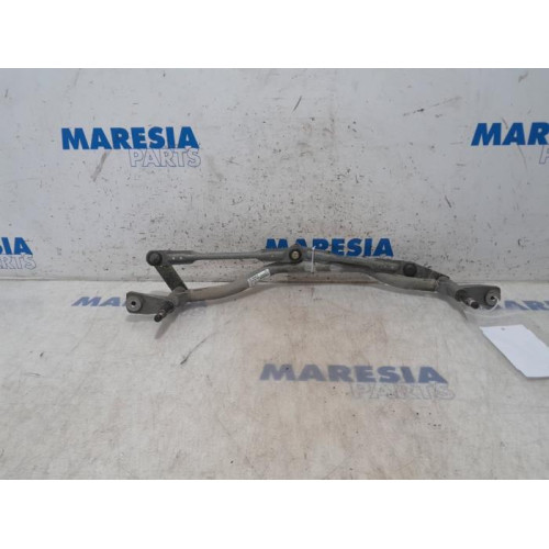 Renault - Trafic - Wiper mechanism