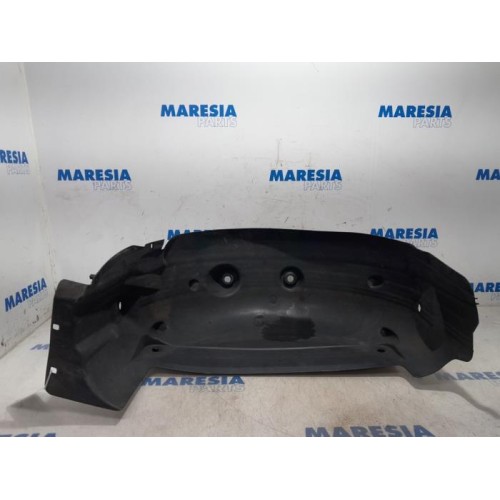 Renault - Trafic - Wheel arch liner