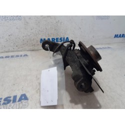 Renault - Trafic - Knuckle, front right