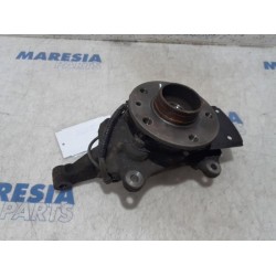 Renault - Trafic - Achsschenkel links vorne