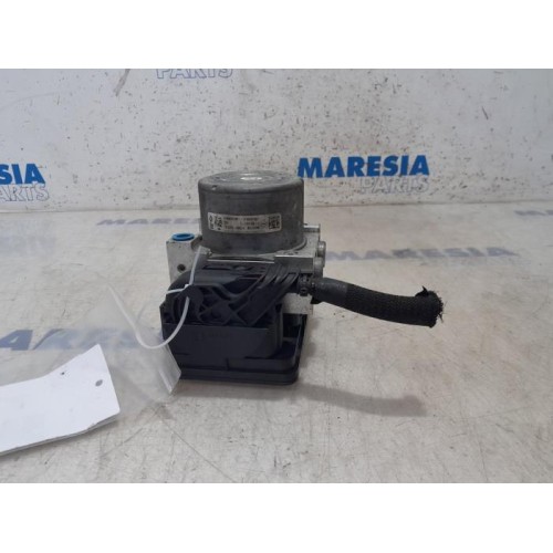 Renault - Trafic - ABS pump