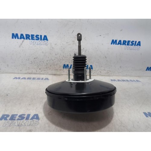 Renault - Trafic - Brake servo