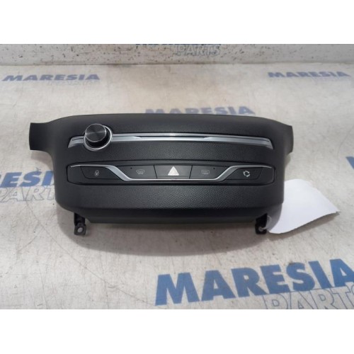 Peugeot - 308 - Radio control panel