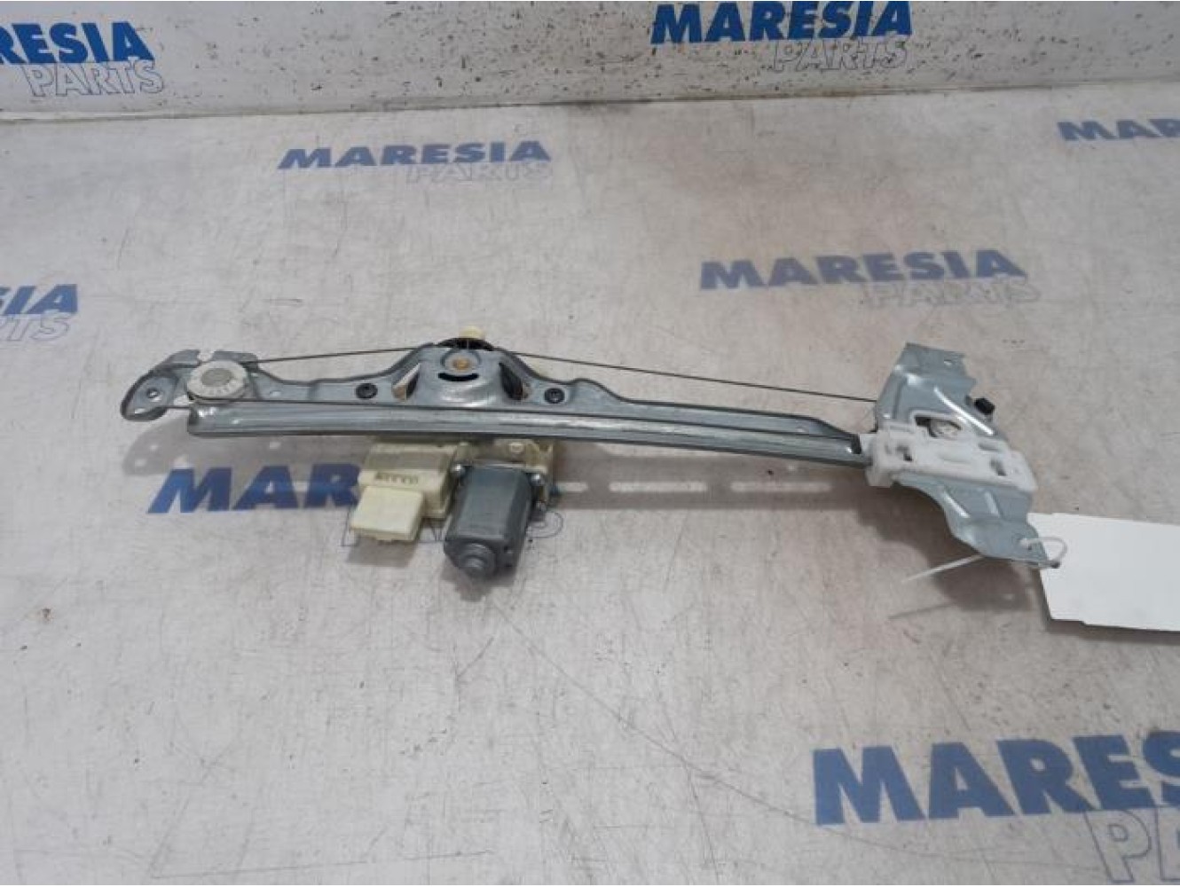 Peugeot - 308 - Fenstermechanik 4-türig links hinten