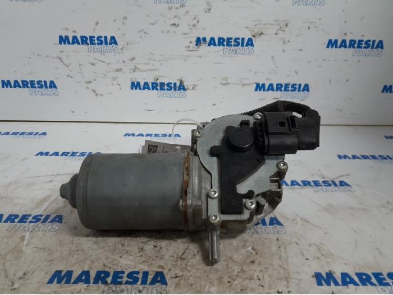 Alfa Romeo - Mito - Front wiper motor