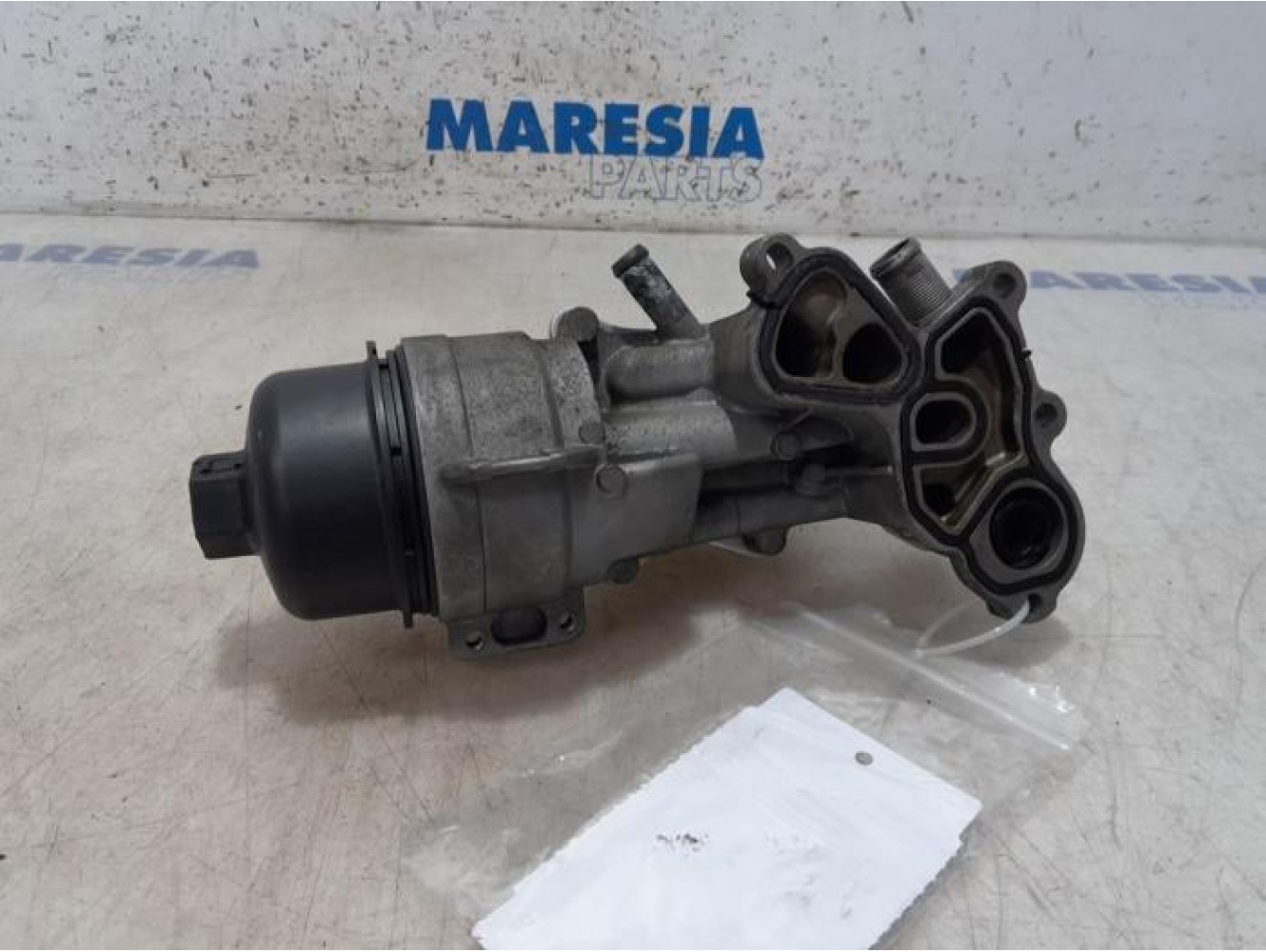 Peugeot - 308 - Oil filter holder