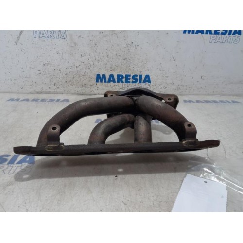 Renault - Scenic - Exhaust manifold