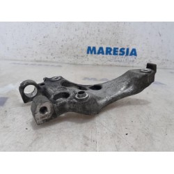 Peugeot - Partner - Dynamosteun onder