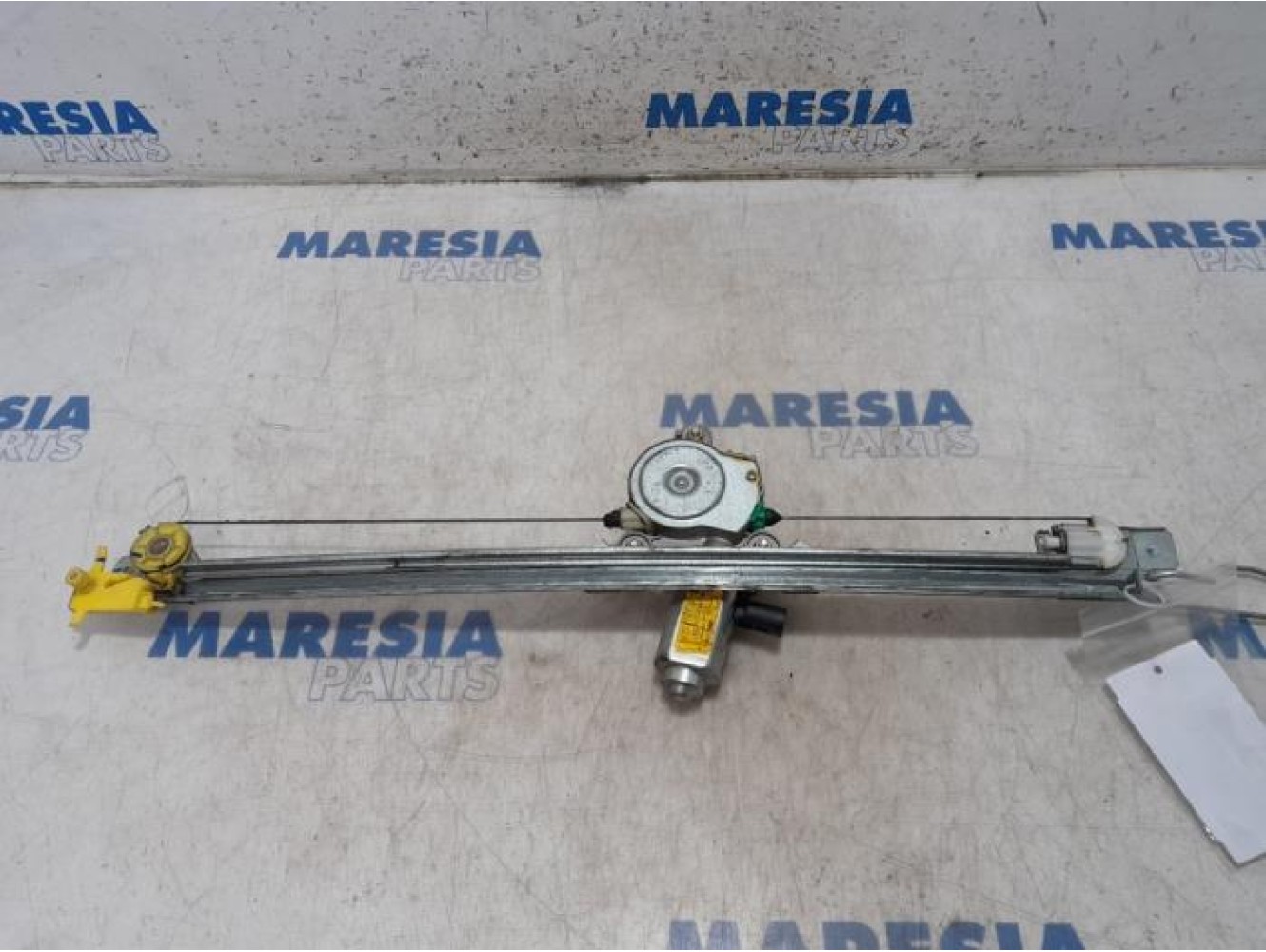 Renault - Trafic - Window mechanism 2-door, front right