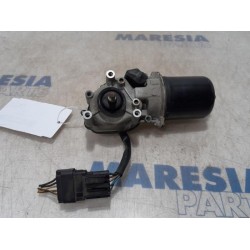 Renault - Trafic - Front wiper motor