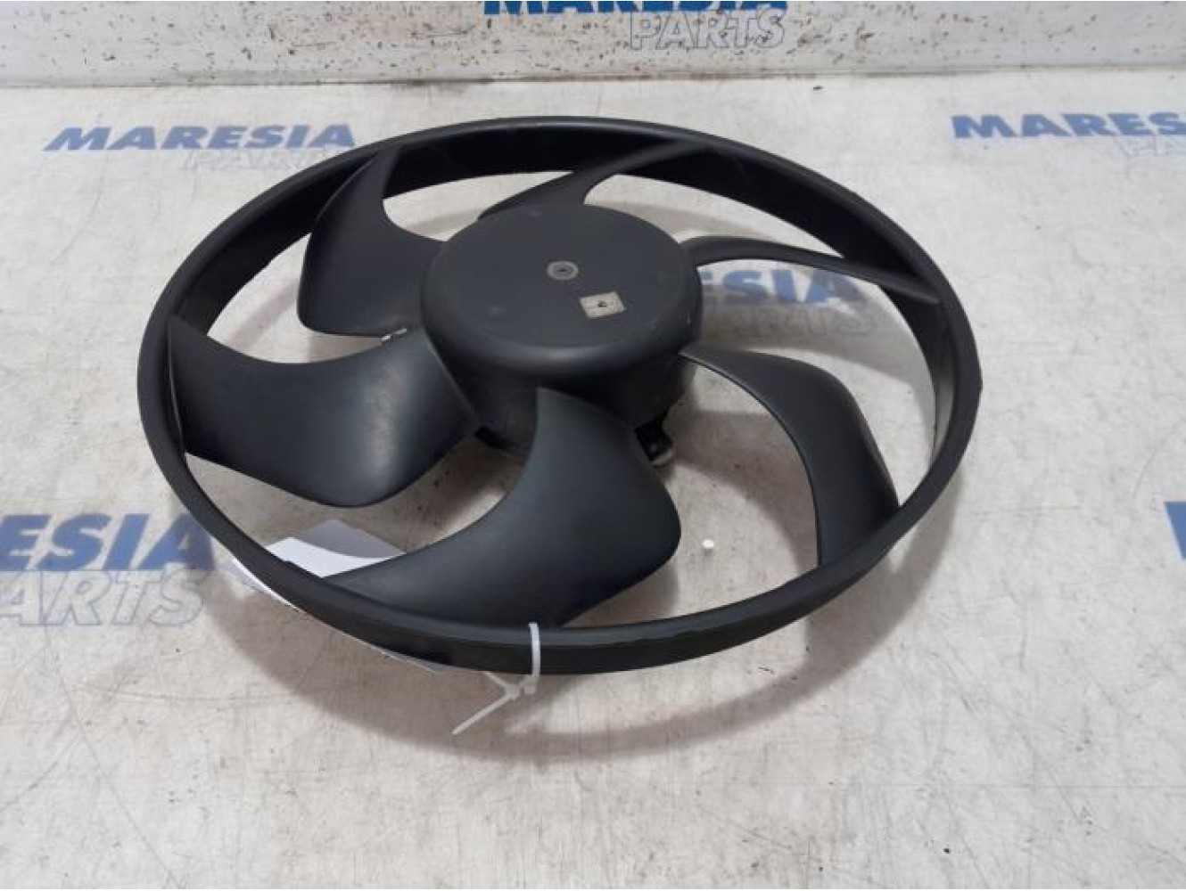 Renault - Trafic - Fan motor