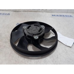 Renault - Trafic - Fan motor