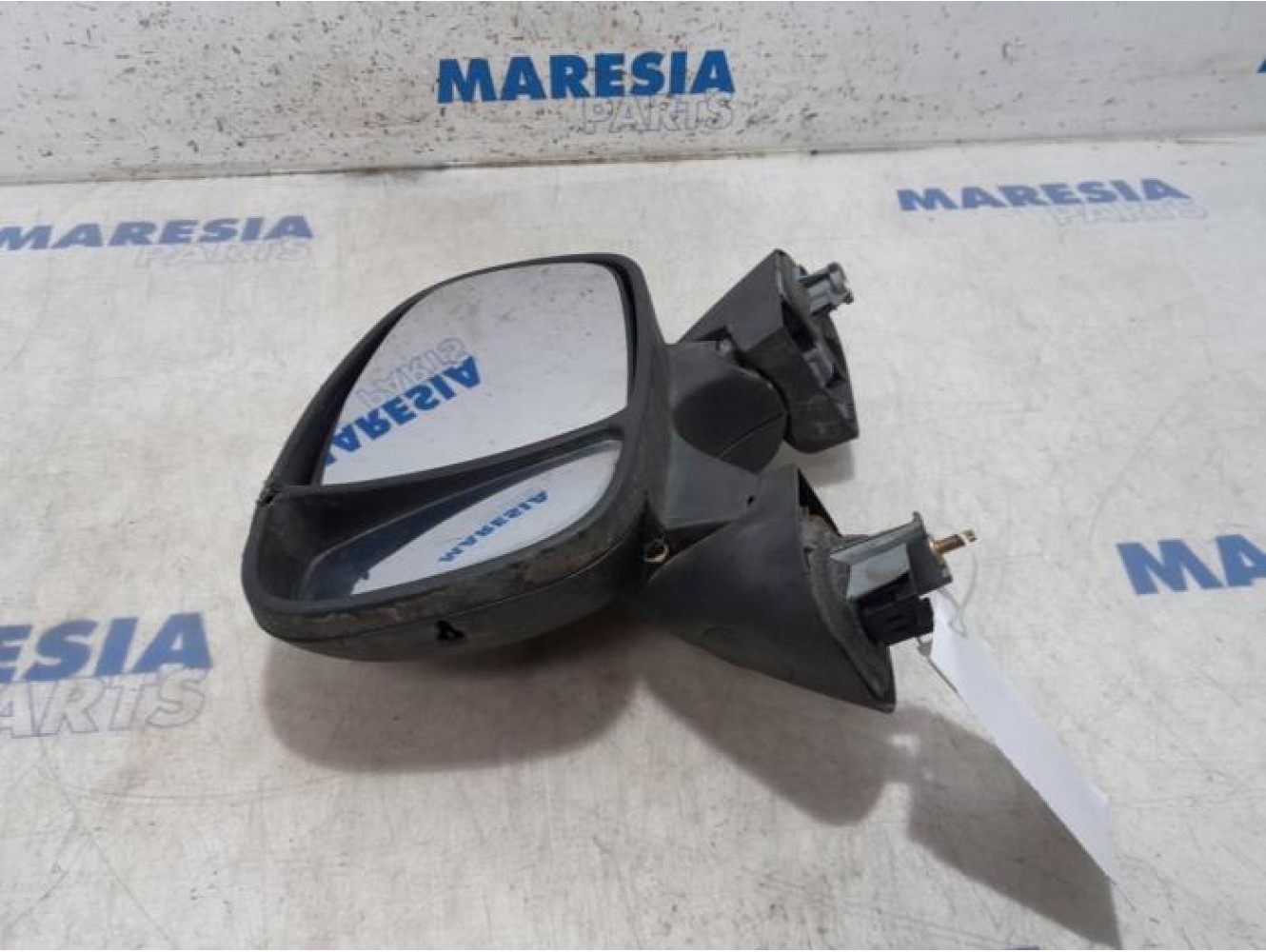 Renault - Trafic - Wing mirror, left