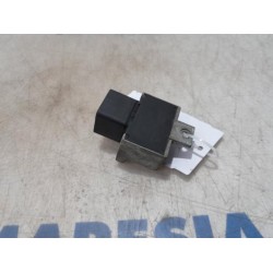 Renault - Trafic - Glow plug relay