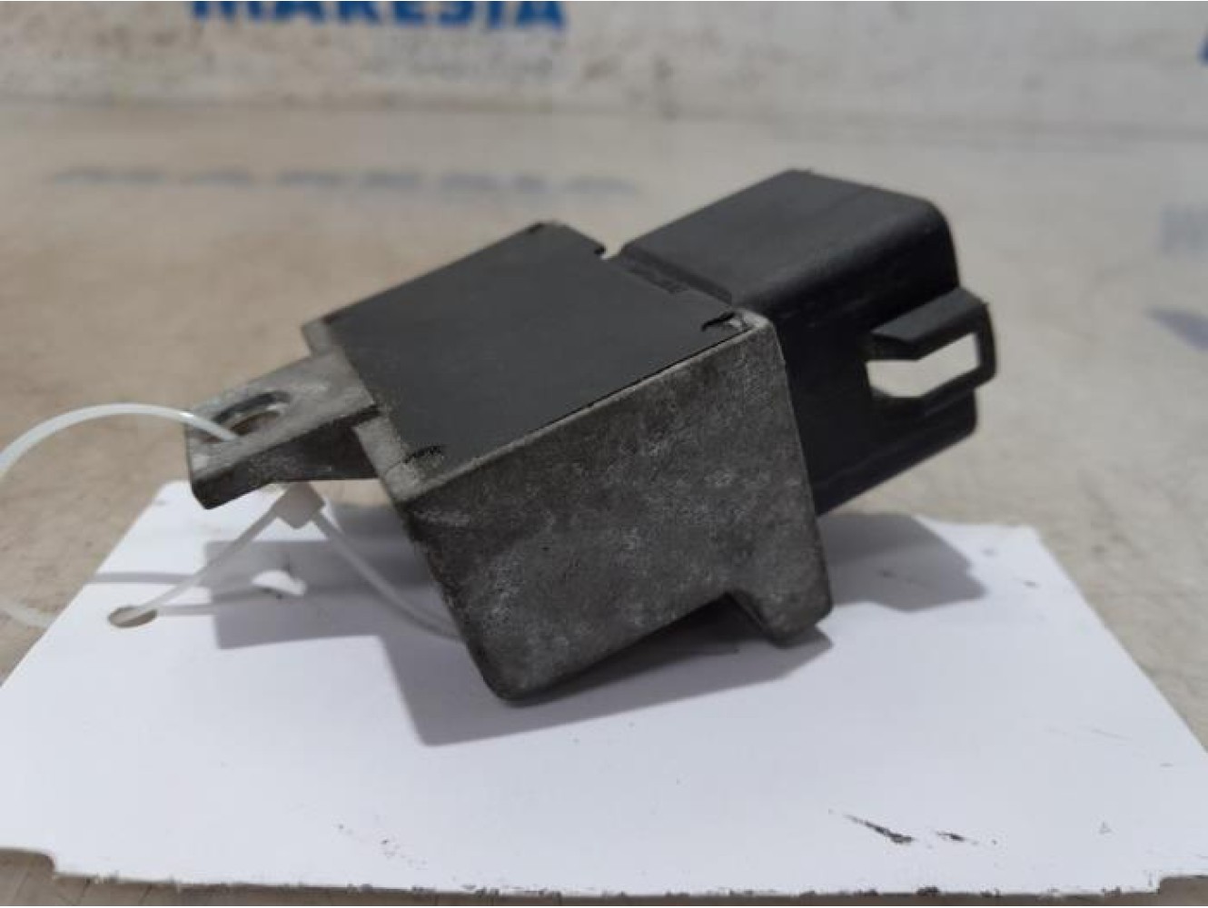 Renault - Trafic - Glow plug relay