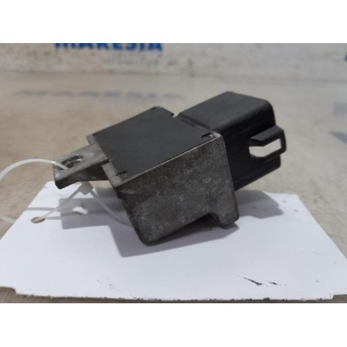 Renault - Trafic - Glow plug relay