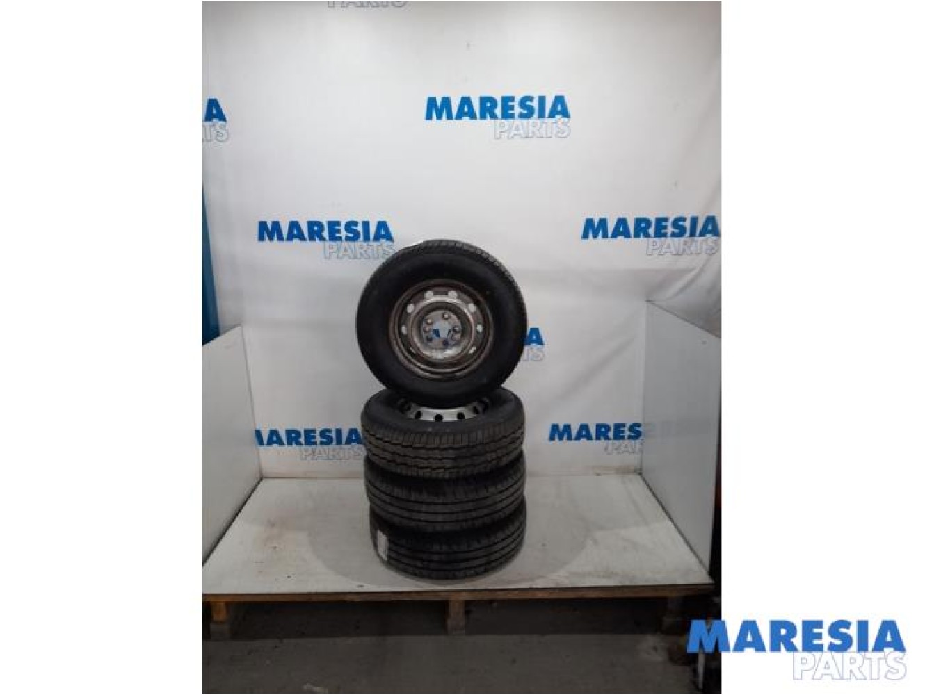 Citroen - Jumper - Velgen set + banden