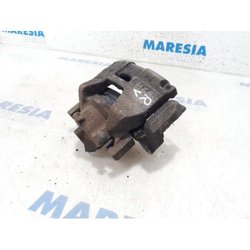 Renault - Scenic - Front brake calliper, right