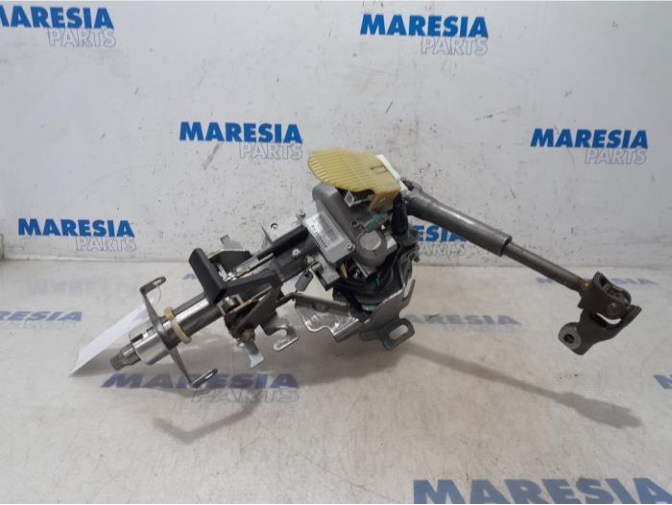 Renault - Scenic - Steering column housing