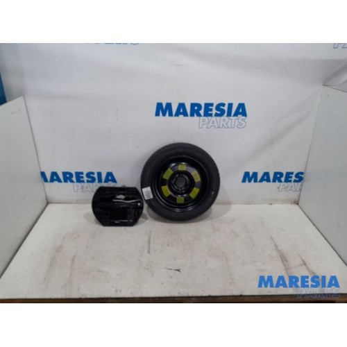 Citroen - C3 - Krikset + reservewiel