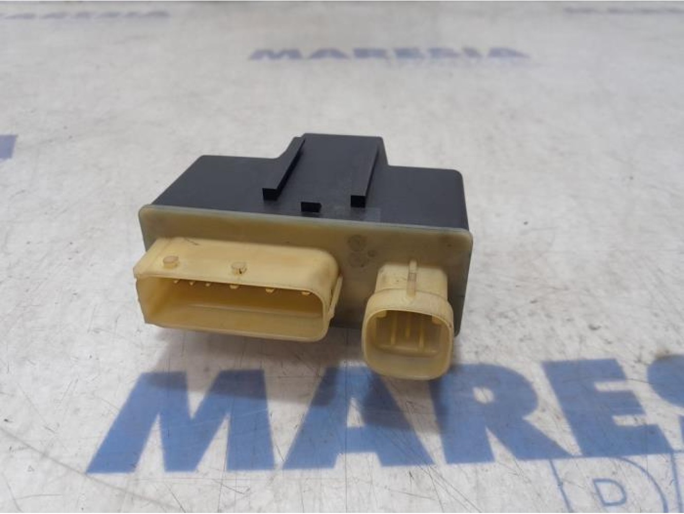 Peugeot - Partner - Glow plug relay