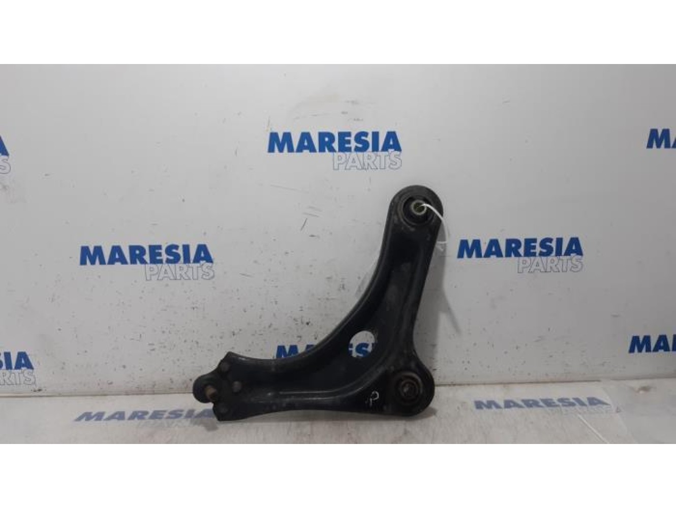 Peugeot - 208 - Front lower wishbone, right