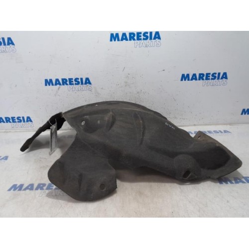 Renault - Scenic - Wheel arch liner