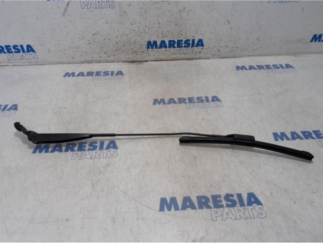 Fiat - 500 - Front wiper arm