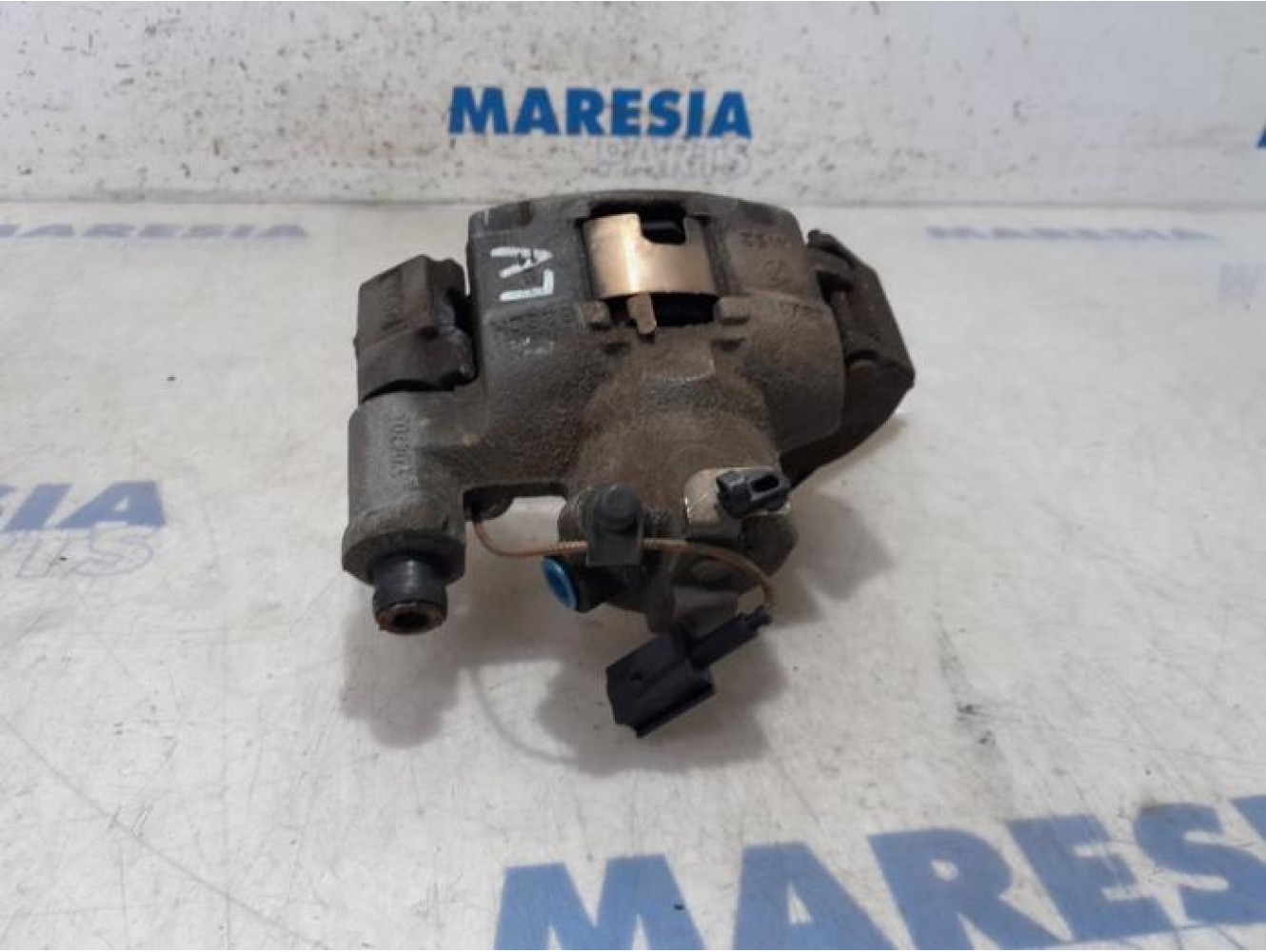 Fiat - 500 - Front brake calliper, left