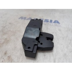 Peugeot - 307 - Tailgate lock mechanism