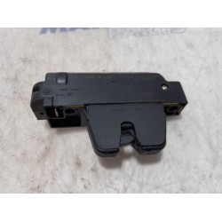 Peugeot - 307 - Tailgate lock mechanism