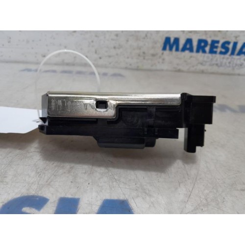 Citroen - C3 - Tailgate lock mechanism