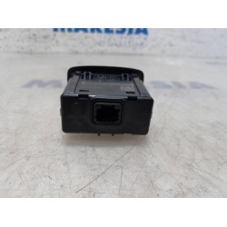 Renault - Scenic - AUX/USB aansluiting