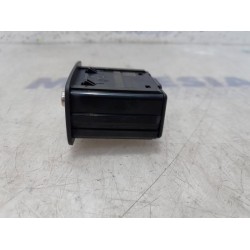 Renault - Scenic - AUX/USB aansluiting