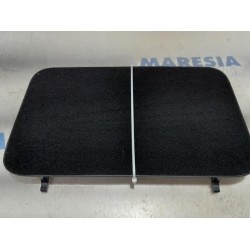 Renault - Scenic - Storage compartment