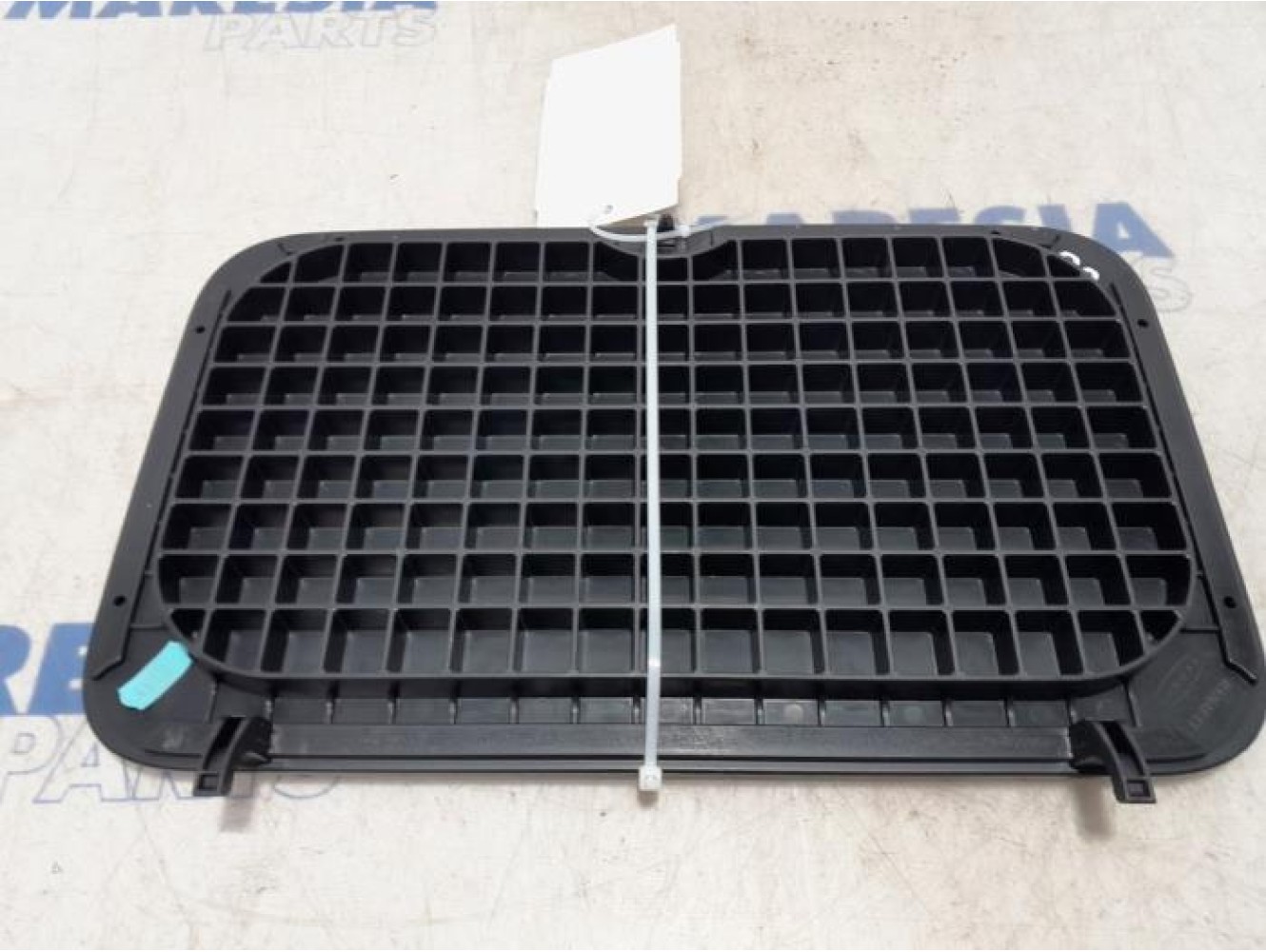 Renault - Scenic - Storage compartment