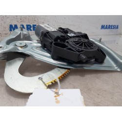Renault - Scenic - Rear door window mechanism 4-door, right