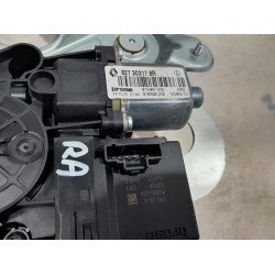 Renault - Scenic - Rear door window mechanism 4-door, right