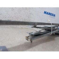 Renault - Scenic - Rear door window mechanism 4-door, right