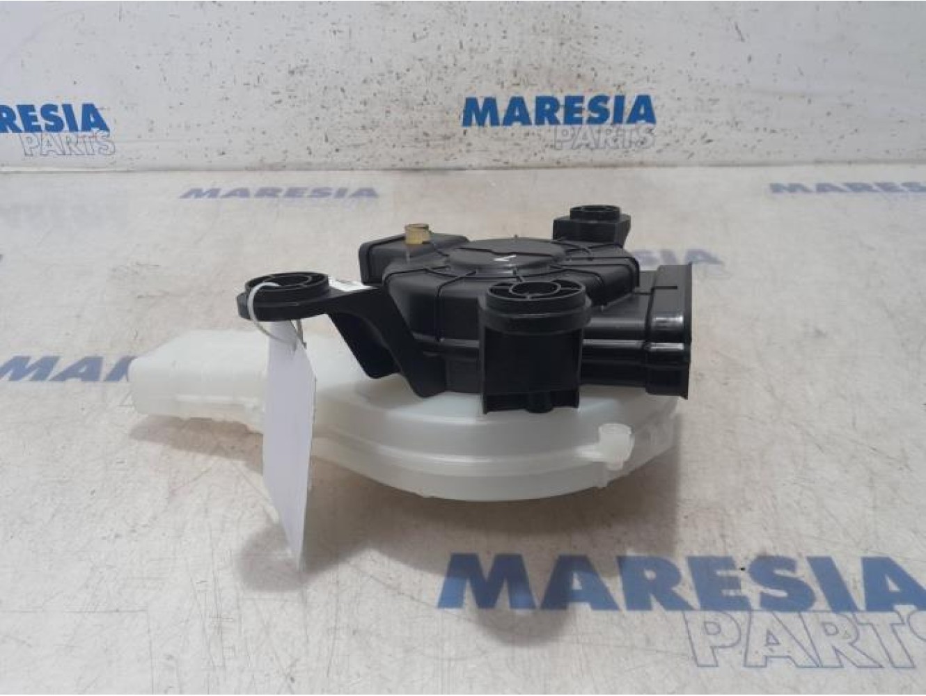 Citroen - C4 Grand Picasso - Heating and ventilation fan motor